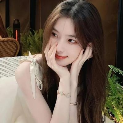 圈内顶流粉丝骂战升级，评论区彻底沦陷，深夜持续发酵